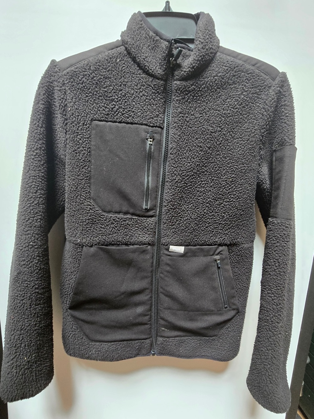 Figs Women’s Black On-Shift Sherpa Zip-Up Jacket- XS
